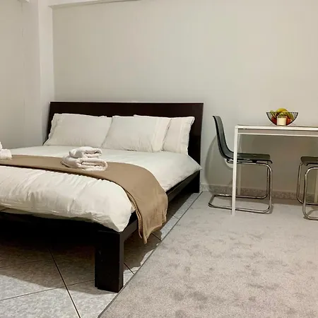 Little Apartamento *